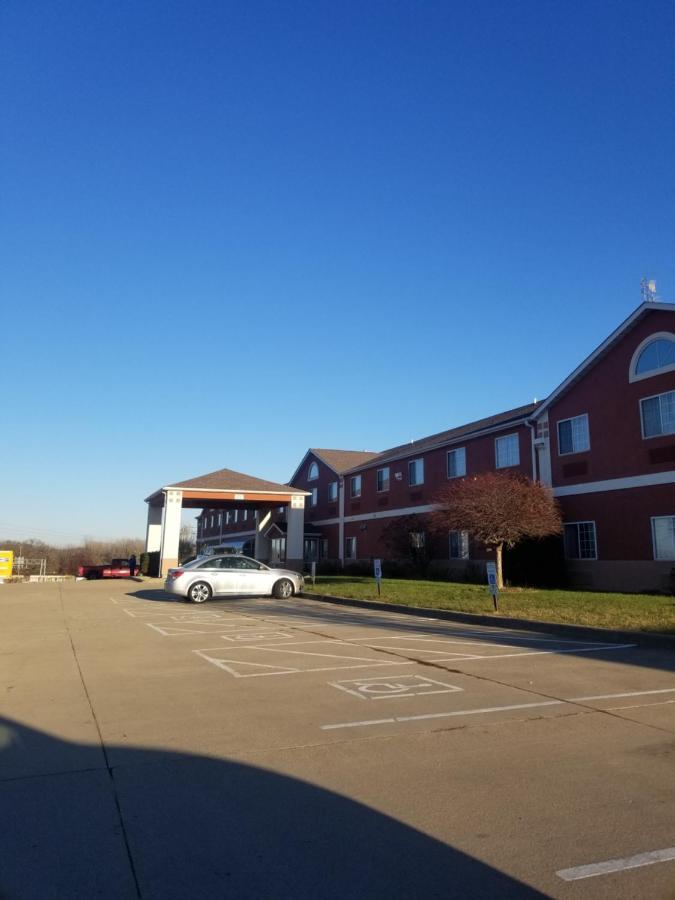 Rodeway Inn Urbana Champaign University Area Eksteriør bilde