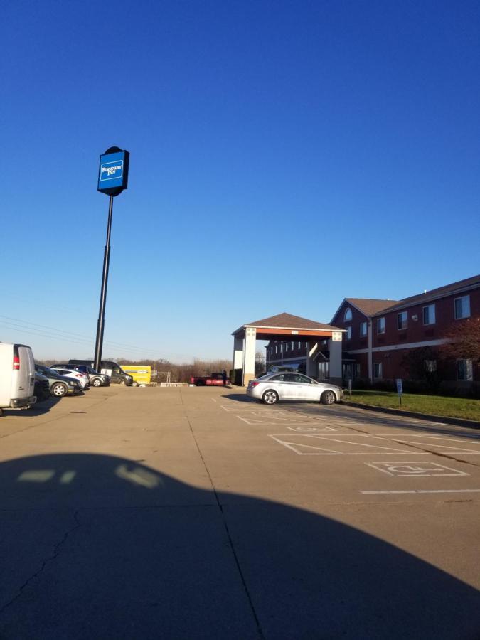 Rodeway Inn Urbana Champaign University Area Eksteriør bilde