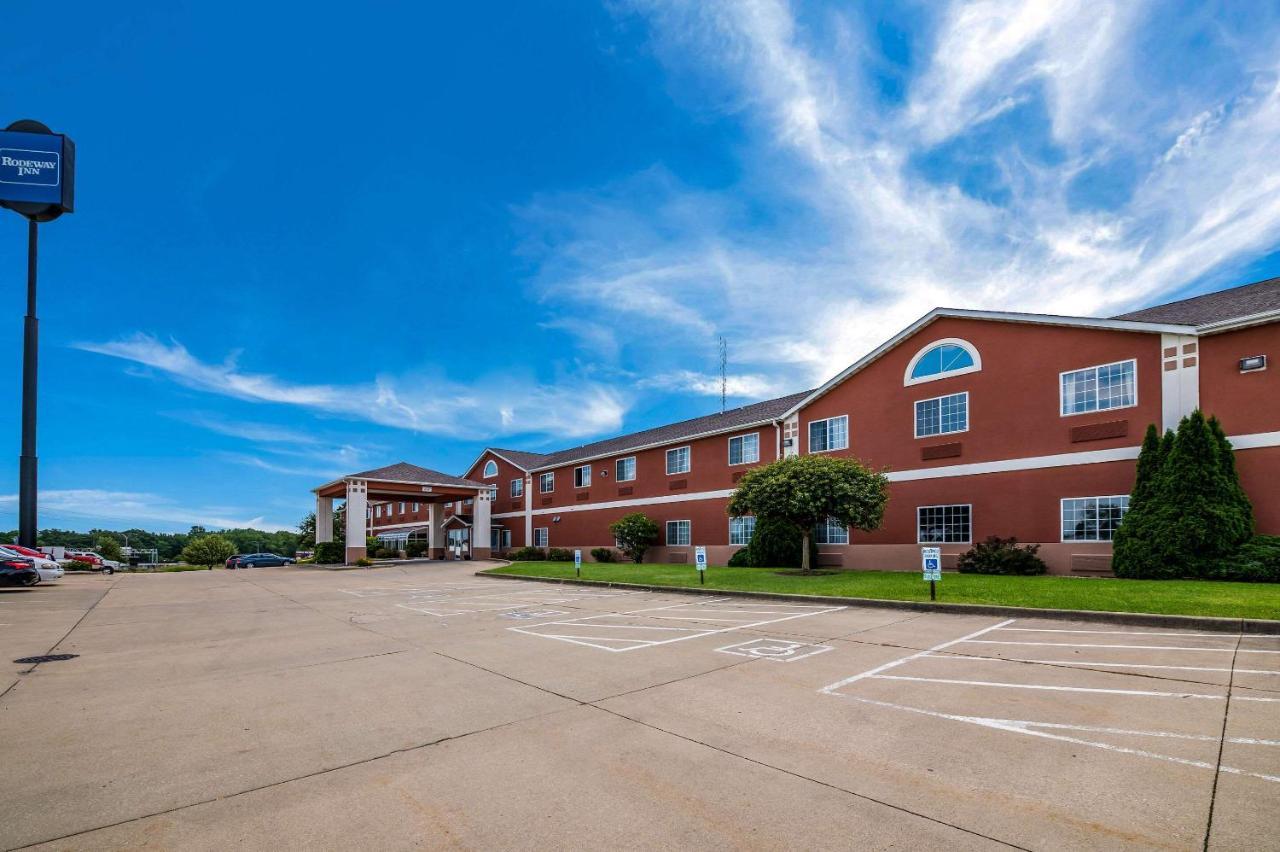 Rodeway Inn Urbana Champaign University Area Eksteriør bilde